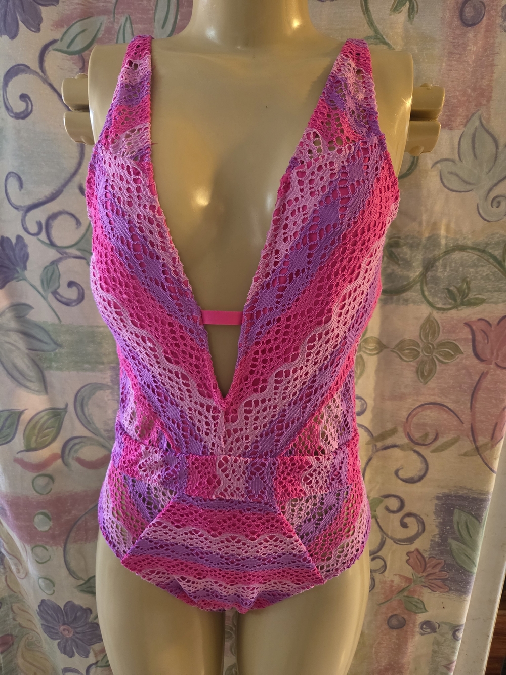 Women's Pink & Purple Crochet V-Neck Swim Top